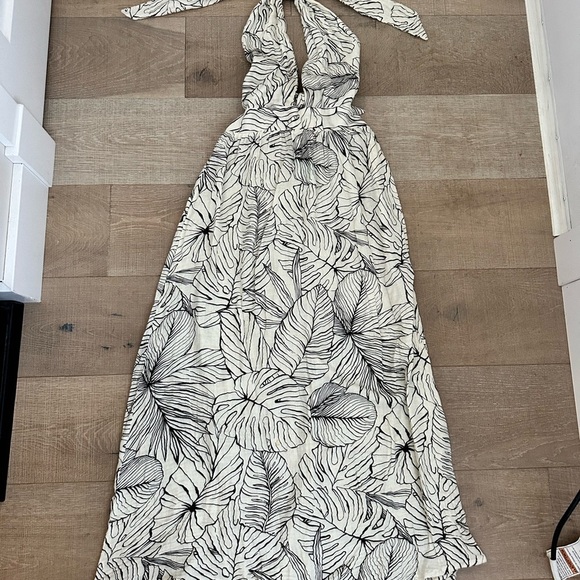 Elan Strapless Cream Leaf Print Dress - Picture 5 of 13